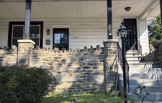 11 Cloverdale Avenue