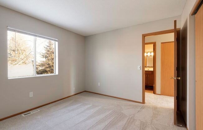 3 beds, 2 baths, 1,200 sqft, $2,195, Unit 14240F