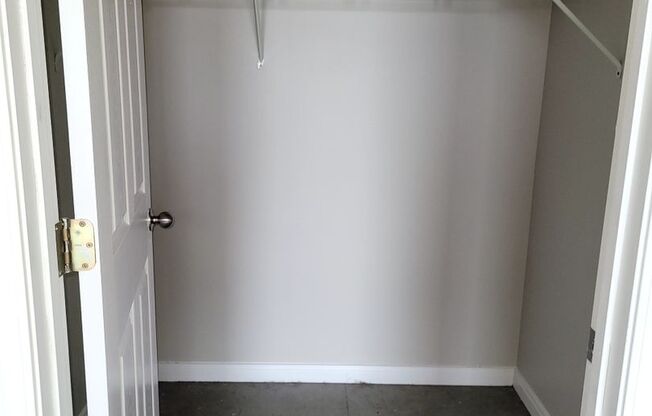 2 beds, 2 baths, 1,000 sqft, $1,295, Unit 701