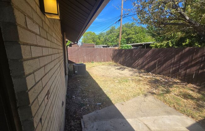 3 Bedroom/2 Bathroom/2 Covered Parking Places - Remodeled
