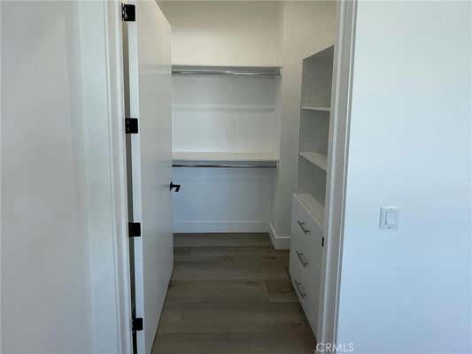 3 beds, 3 baths, 1,243 sqft, $4,300