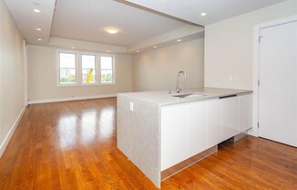 1 bed, 1 bath, 800 sqft, $3,500, Unit 106