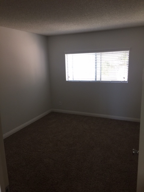 2 beds, 2 baths, 700 sqft, $2,500