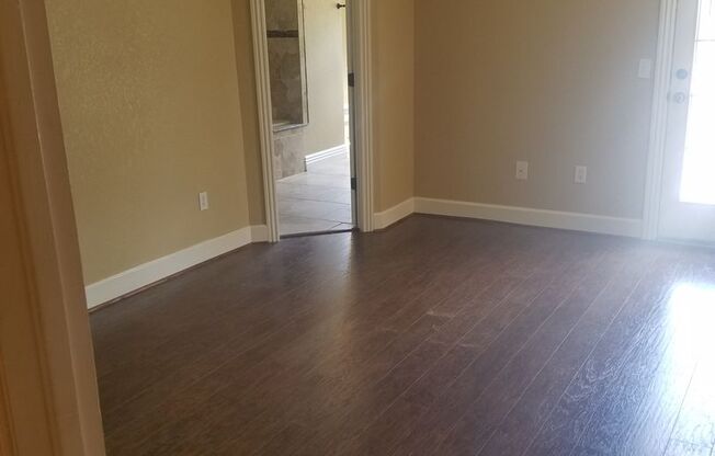 3 beds, 2.5 baths, 1,500 sqft, $1,499