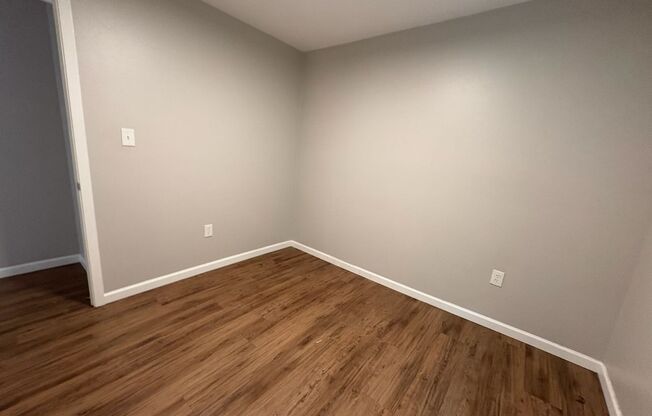 510_Three Southsiders_706 -714 S Burleson