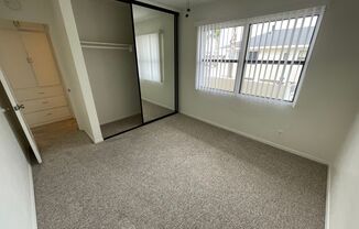 2 beds, 1 bath, $2,250, Unit 1532