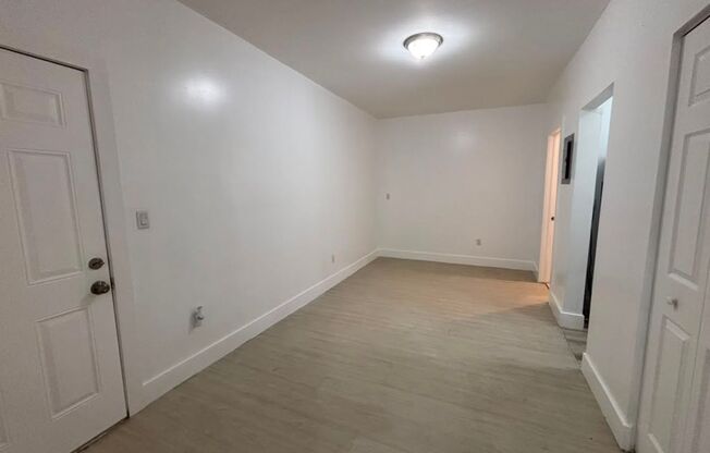 1051 NW 2 ST