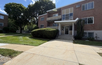 79 LIONEL AVE