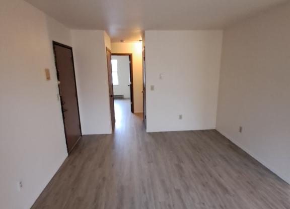 116 W ST 116