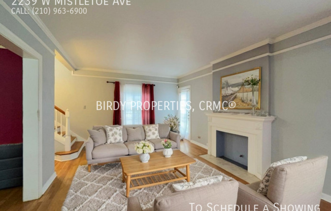 2239 W MISTLETOE AVE