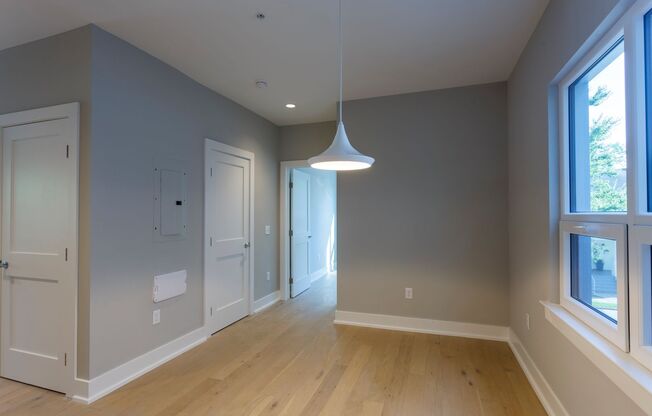 2 beds, 2 baths, 949 sqft, $2,600, Unit #301