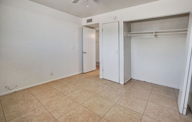 3 beds, 1 bath, $1,400