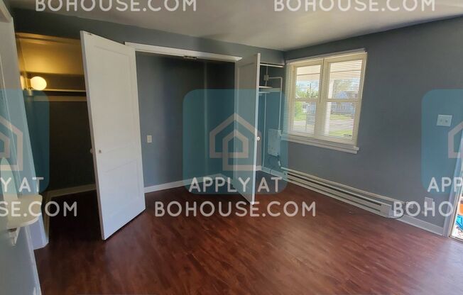 Studio, 1 bath, 450 sqft, $689, Unit 13