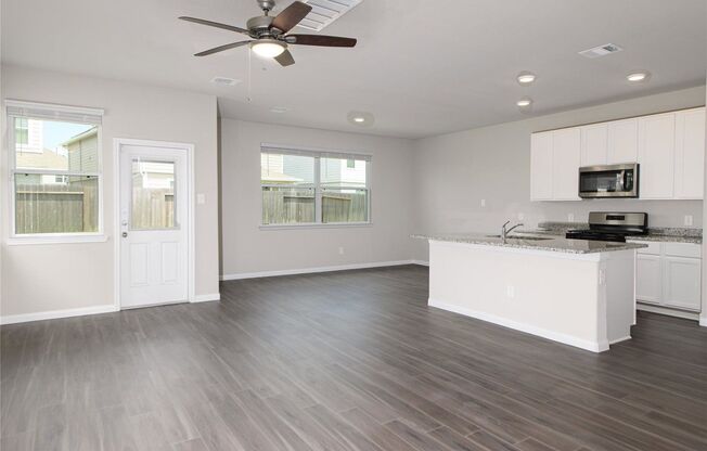 3 beds, 2.5 baths, 1,846 sqft, $1,950
