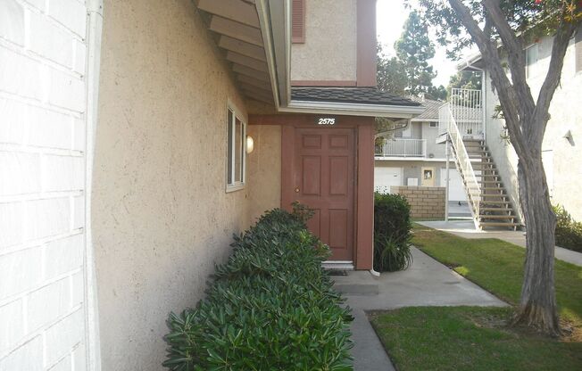 2 beds, 1 bath, $2,650