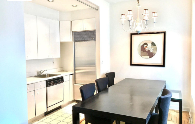 100 CENTRAL PARK S