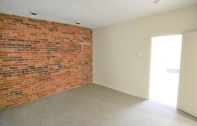 1 bed, 1 bath, 586 sqft, $2,935, Unit 12-7