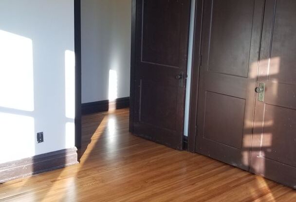 Powderhorn Terrace East