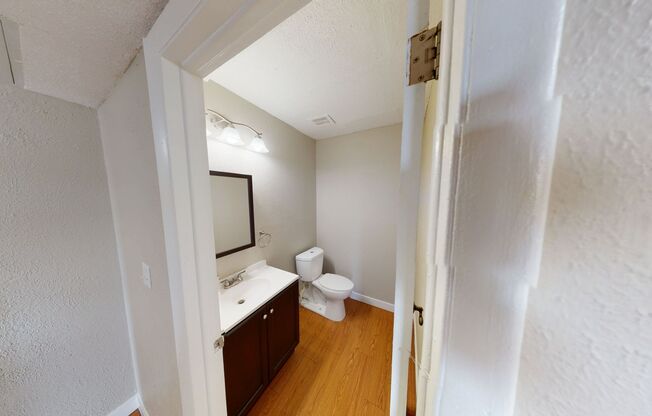 2 beds, 1.5 baths, 928 sqft, $1,795, Unit 1945 Peoria St #503