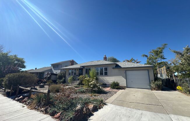 COMPLETELY RENOVATED 2/bed 2 bath in Reno!