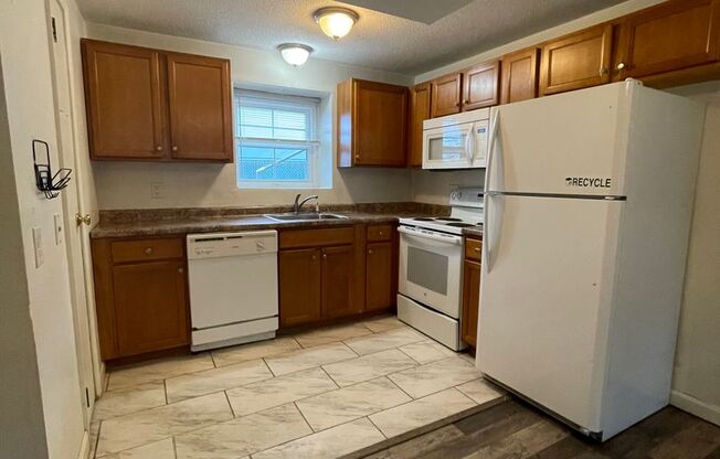 21 &amp; 25 Thomas Ave