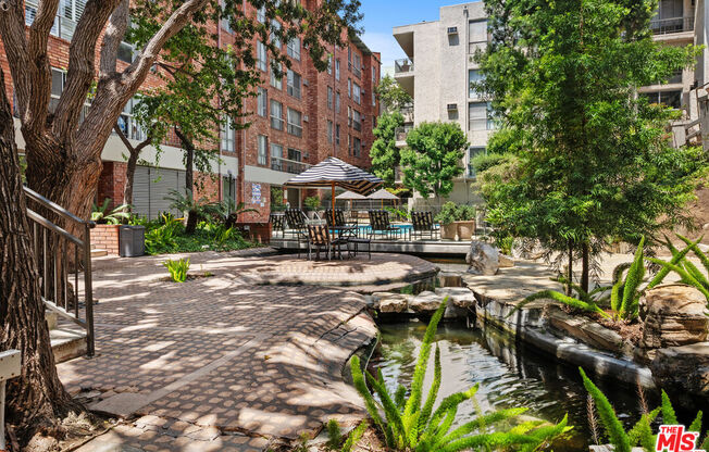 Studio, 1 bath, 407 sqft, $2,600, Unit 225