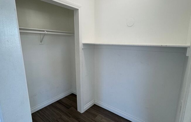 Studio, 1 bath, 440 sqft, $1,233, Unit 102a