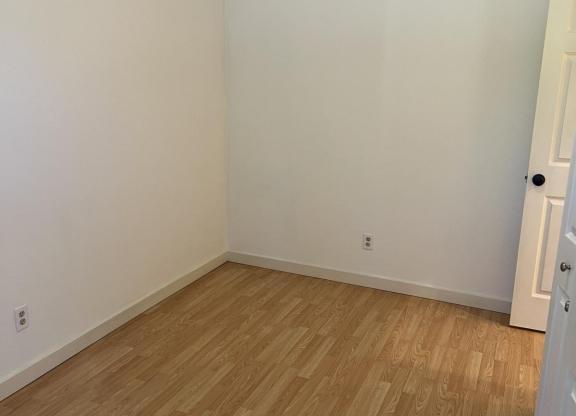 1 bed, 1 bath, 400 sqft, $1,750