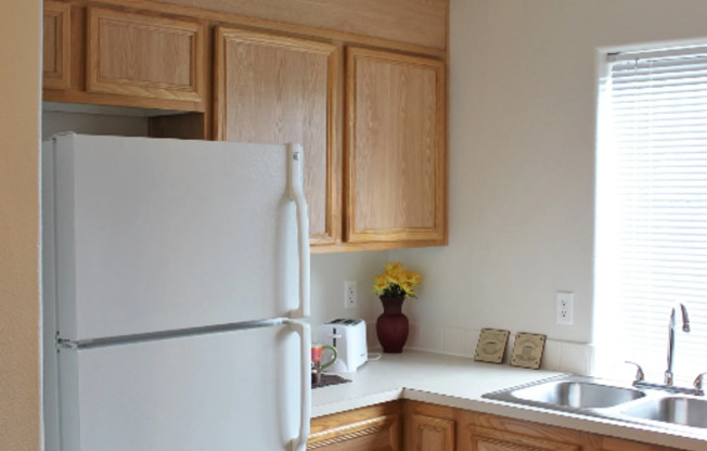 2 beds, 2 baths, 956 sqft, $1,599, Unit 117
