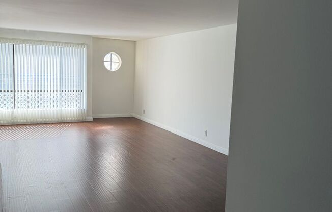 2 beds, 2 baths, 1,000 sqft, $2,695, Unit 107