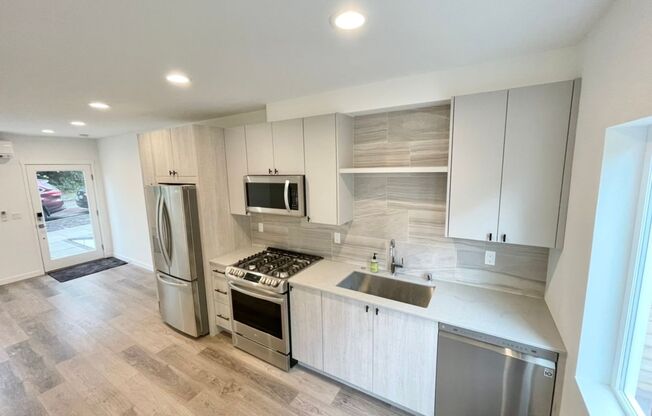 Elegant Wallingford Townhome