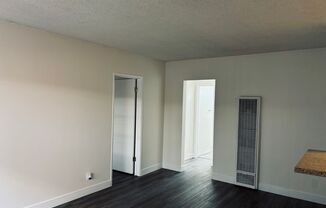 3 beds, 1 bath, $2,695