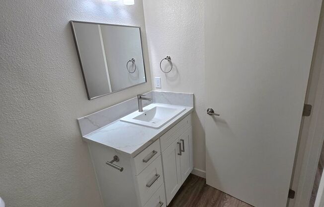 1 bed, 1 bath, 500 sqft, $1,825, Unit 55-26