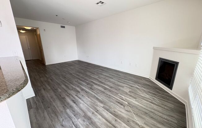 Studio, 1 bath, 638 sqft, $2,150, Unit 512