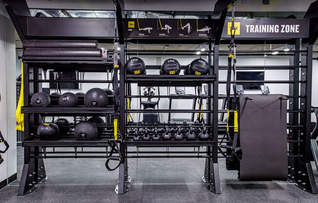 2 beds, 2 baths, 970 sqft, $4,500, Unit 207