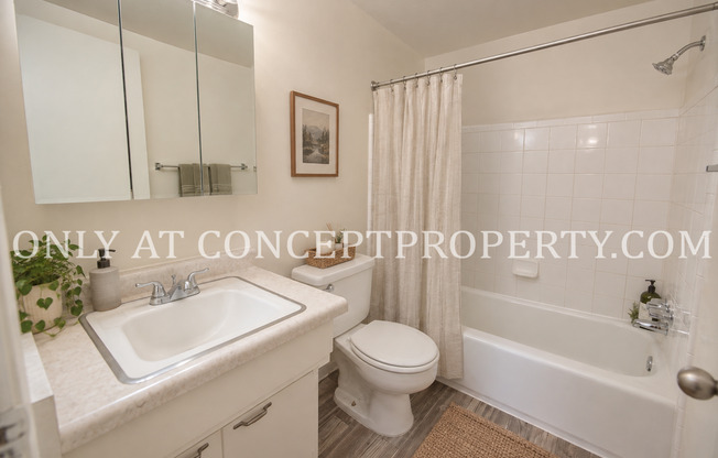 2 beds, 1 bath, 700 sqft, $1,199, Unit 30