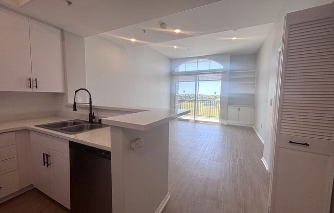 1 bed, 1 bath, 705 sqft, $2,548, Unit 322