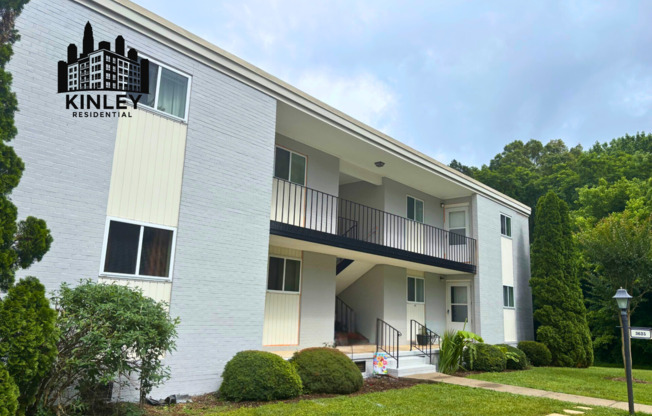 2 beds, 1 bath, 1,136 sqft, $1,300, Unit 2A