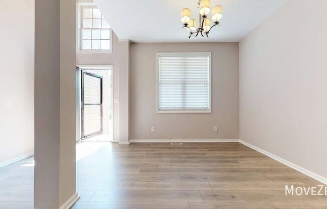 2216 SPRUCE SHADOWS LN