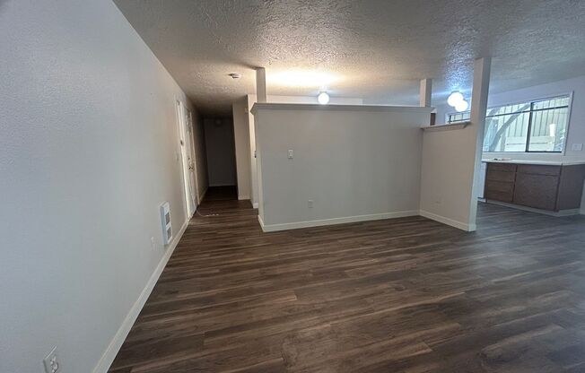 7120-7130 Montauk Circle