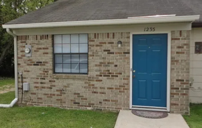 1235 Continental Court