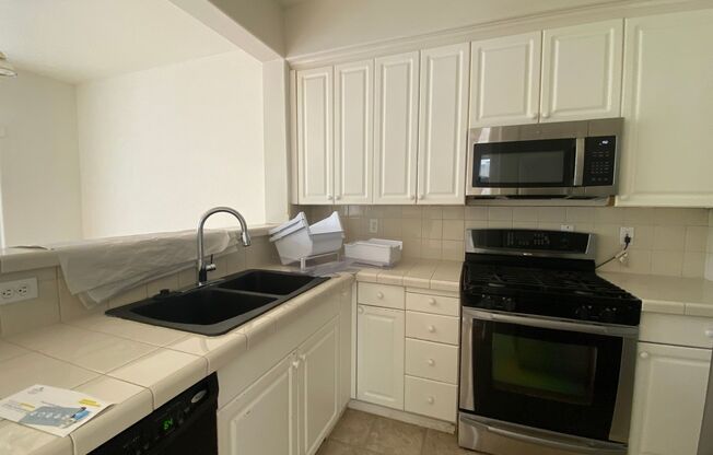 Charming 3 BD · 2.5 BA Condo | Located In Silvercreek Community | SPECTACULAR LOCATION | GREAT BACKYARD