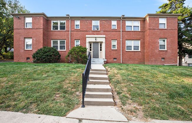 1 bed, 1 bath, 550 sqft, $775, Unit 1415 Unit #202