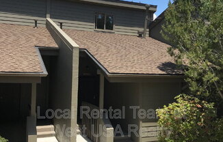 5701 N VILLA CIR