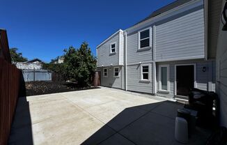 2 beds, 1 bath, $2,450, Unit 2844