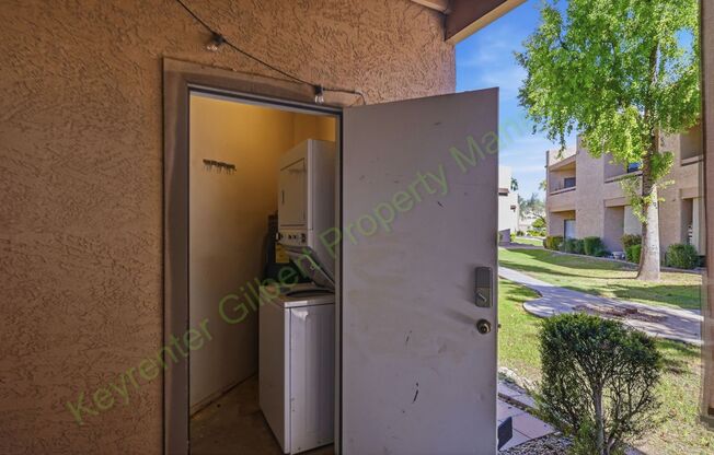 2 beds, 2 baths, $1,700, Unit Unit 112