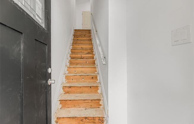 389 JEROME ST