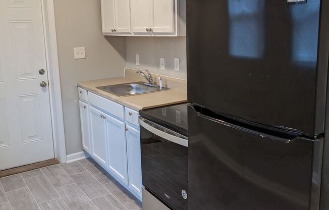 950 Ira St
