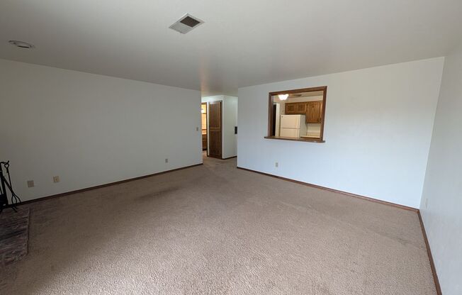 2 beds, 2 baths, 1,034 sqft, $1,279, Unit 1401 043