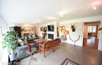 4181 Lively Ln